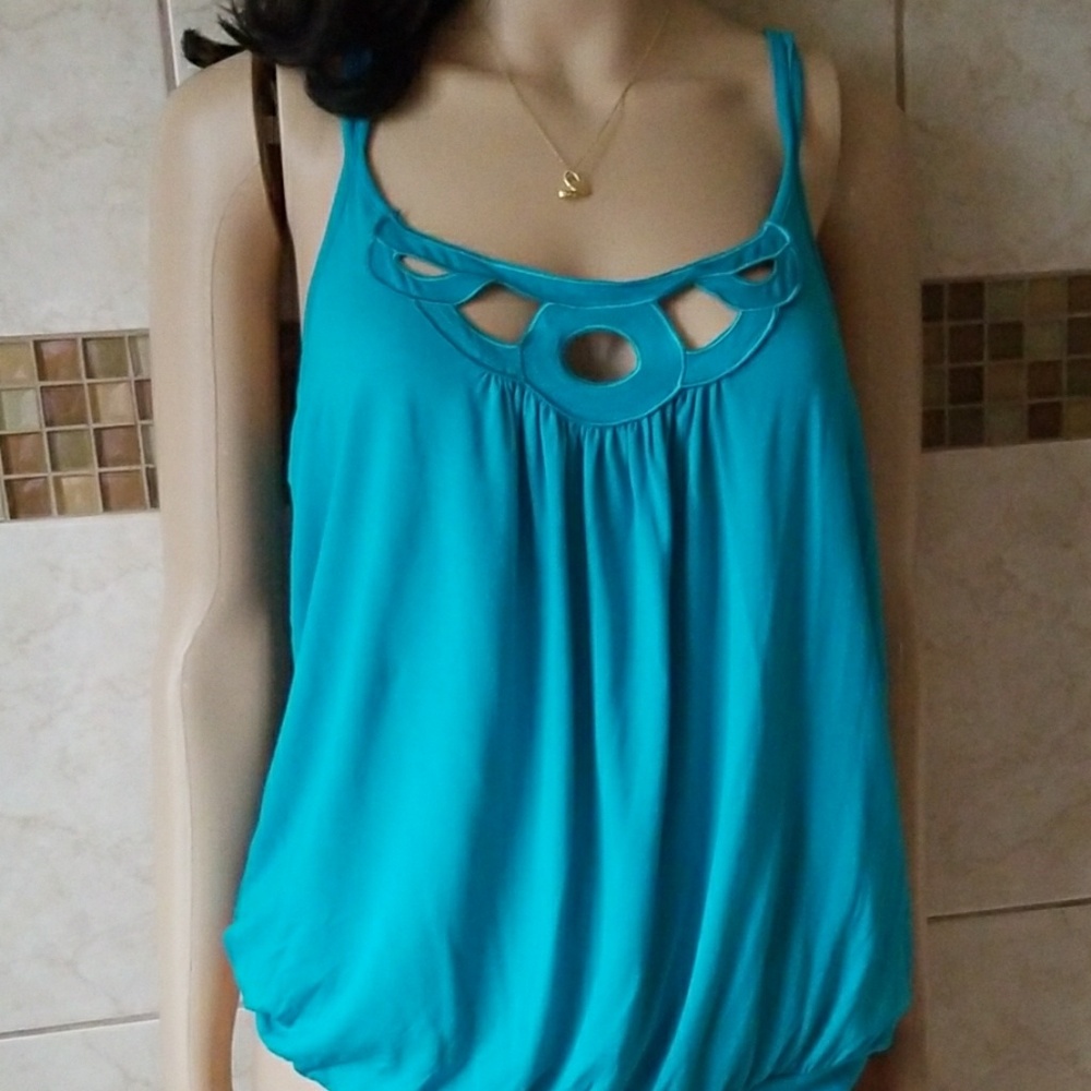 Turquoise top - Picture 4 of 6